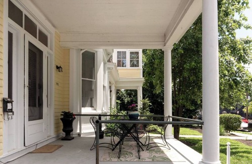 Walnut Hills Apartment | Classic Elegant 2 Bedroom 2 Bath near Eden Park