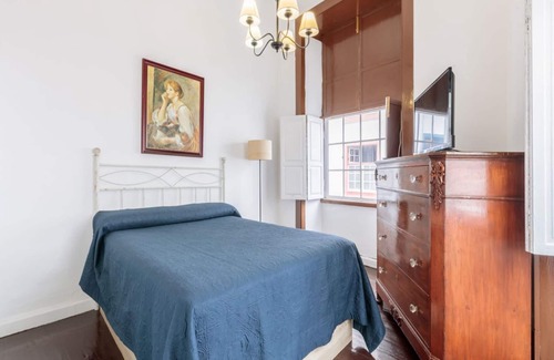 Santa Cruz de la Palma House | Classic House in Santa Cruz De La Palma