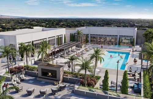 Central District Apartment | Classic Fremont 1BR w/Roof Deck, Pool & Spa, near TJ & WF, by Blueground