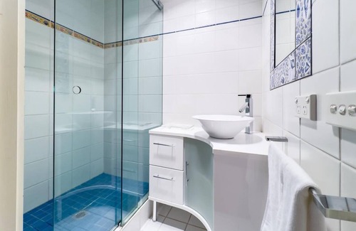 Hampton House | Classic Hampton Retreat * Bayview *Sandy Beach