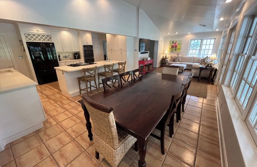 Rolling Fields House | Classic Kentucky Derby Home