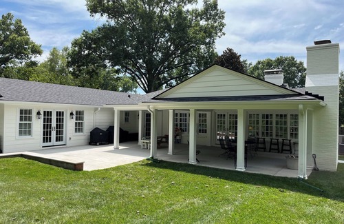 Rolling Fields House | Classic Kentucky Derby Home