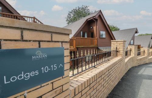 Meliden Apartment | Classic Lodge 15