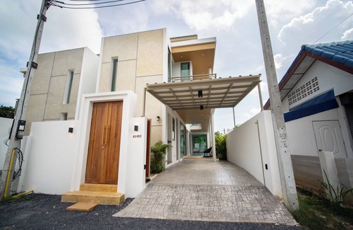 Ban Saiyuan Villa | Classic Modern Pool Villa Rawai 3BR - A2