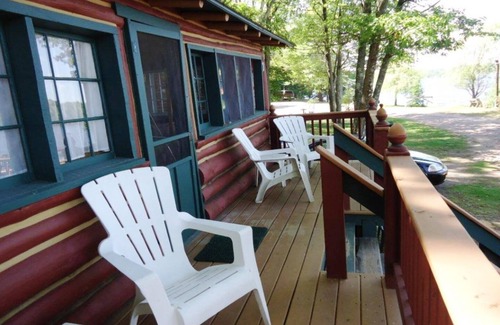 Hayward Resort | Classic Northwoods Cabin