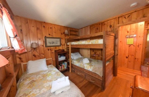 Phippsburg Cottage | Classic Popham Cottage, Rustic with Amenities. Large Yard, Steps to Beach, Near Popham State Park...