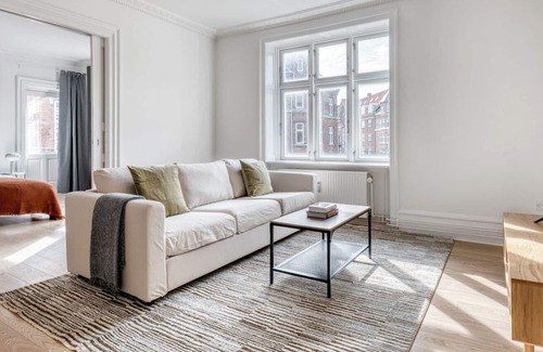 Vesterbro Apartment | Classic Vesterbro 2BR w/ W/D, Office & Balcony, nr Kødbyen, by Blueground