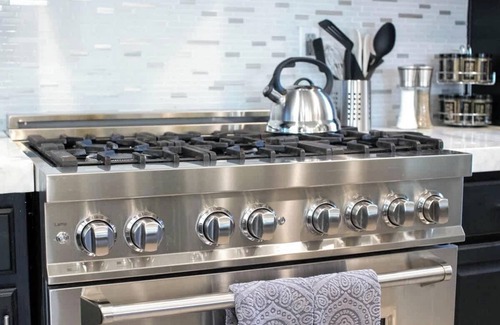 North Las Vegas House | ❤️Classy 4BR Home with Pool Table & BBQ in NLV