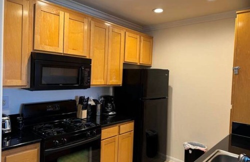 Chinatown Apartment | Classy and Comfy unit in Orsini
