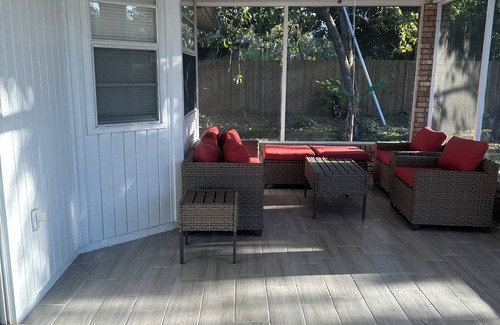 Interchange Square House | Classy Comfy 3-bedroom house with AC in Palm Bay