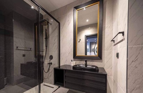 Beyoglu Apartment | Classy, modern furnished residence- Gym & Pool