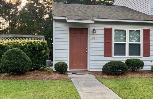 Swansboro House | Classy vacay stay at Swansboro