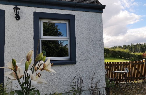 Kippen Cottage | Claymires Bothy Cottage Nr Loch Lomond & Stirling