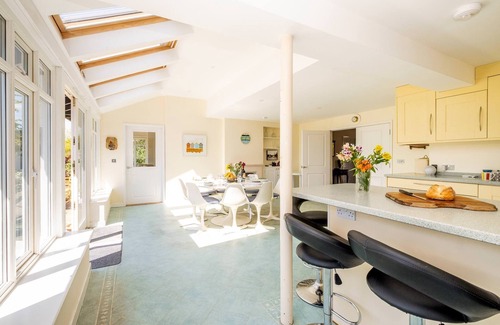 Thorpeness Cottage | Claysmead - A large house on the banks of famous Thorpeness Meare - sleeps 19