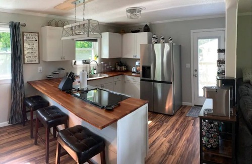 Trenton House | Clean 3 bedroom 2 bath home. Remodeled.