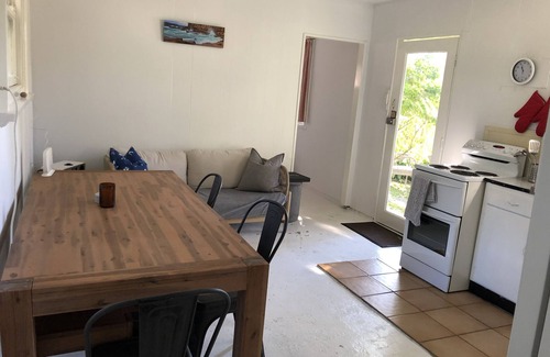 Macmasters Beach House | Clean and cheerful, family friendly, surrounded by nature - 60m from the beach
