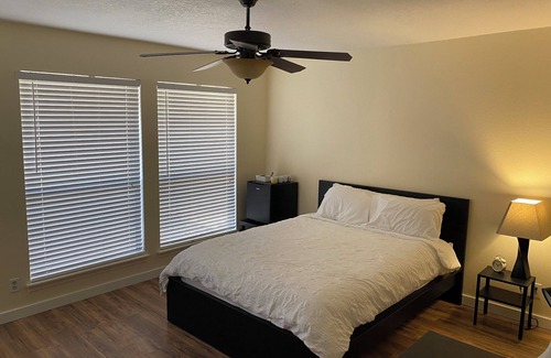 Blossoms Park House | Clean and Convenient stay