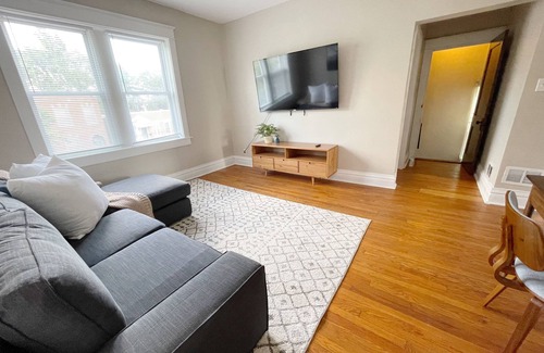 Tower Grove South Apartment | Clean and Cozy 2-Bed near Route 66 and Tower Grove