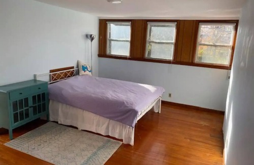 Clifton House | Clean and Neat House 3 bed 2 bath
