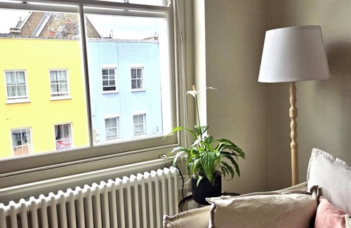 Colville Apartment | Clean and stylish one bedroom flat on Portobello Road