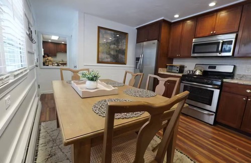 New Britain House | Clean, Bright & Private WHOLE HOUSE 4 YOU. Safe, Centrally Located, Garage