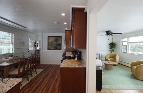 New Britain House | Clean, Bright & Private WHOLE HOUSE 4 YOU. Safe, Centrally Located, Garage