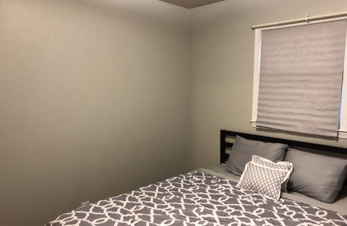 Bellevue House | Clean, comfortable, convenient! 2 bed home in Bellevue