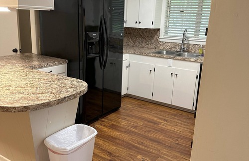 Nacogdoches House | Clean & Comfortable Home in the Pines - 3-bedroom, 2-bath home, family-friendly
