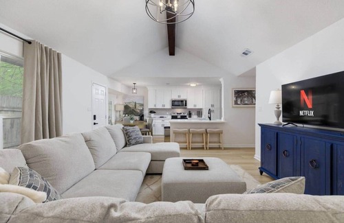 Mesa Ridge House | Clean & Comfortble Poker House Near Kalahari!