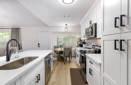 Mesa Ridge House | Clean & Comfortble Poker House Near Kalahari!