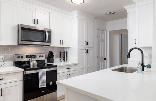 Mesa Ridge House | Clean & Comfortble Poker House Near Kalahari!