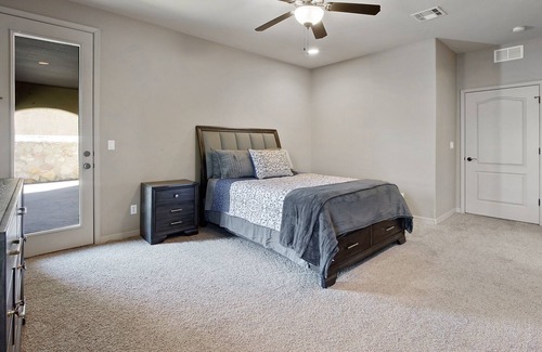 Biggs Field House | Clean, Cozy House