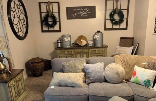 Southaven House | Clean/Cozy Townhouse near Memphis/ Lander's Ctr