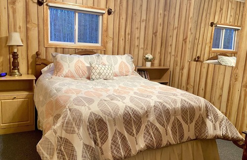 Park Falls House | Clean, fully stocked Cabin with water frontage on the gorgeous Pike Lake Chain