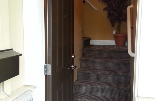 Regional District of Nanaimo House | Clean Modern Bright