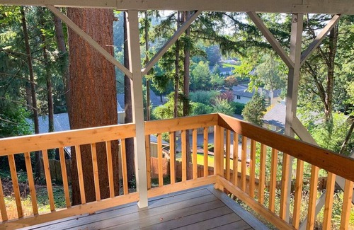 Western Apartment | Clean, Modern Guest Suite in the Hills with Large Kitchen and Private Deck