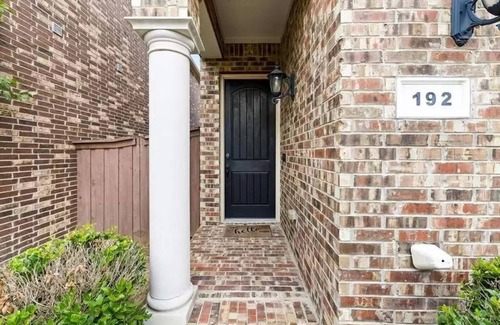 Lewisville House | Clean Modern Spacious Open, King bed in peaceful neighborhood,Near DFW Airport