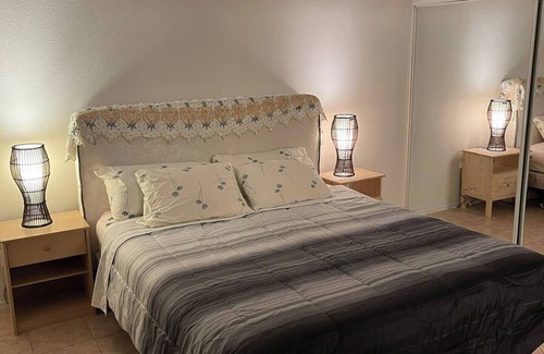 Spring Valley House | Clean n’ simple BnB, just 7 mins to The Strip!