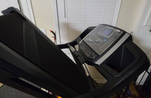 Huntersville House | CLEAN/NEAR Interstate get to Charlotte or Lake Norman within 15 mins.n