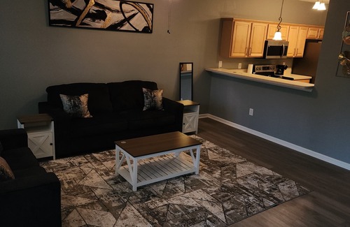 Northside House | Clean, nice and neat townhome near Airport and River City shopping center.