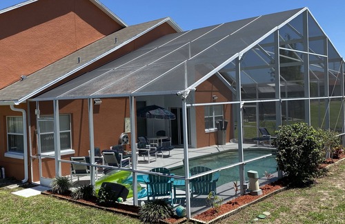 Windwood Bay House | Clean, quiet, southwest facing pool/spa/w/pets