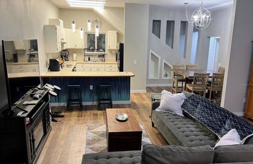 Coquille House | Clean remodeled hilltop rental home. Close to rivers and the ocean.