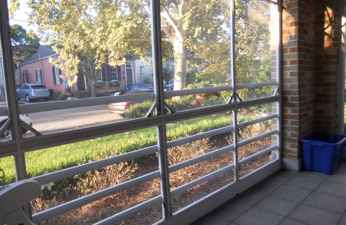 Bayou St. John Apartment | Clean Spacious Apt. near City Park, Fairgrounds