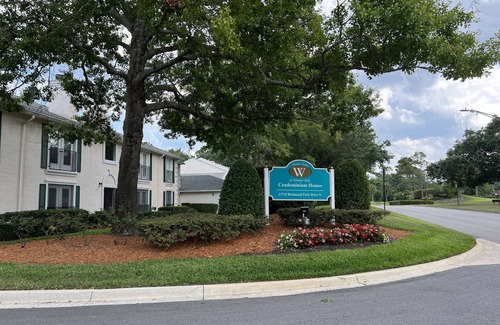 Beach Haven Condo | Clean & Updated Condo - Close to Mayo Clinic, Shopping & More!