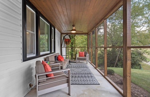 Hendersonville House | Clear Creek Retreat - Pet Friendly, King Bed, Hot Tub, Game Room, Fire Pit