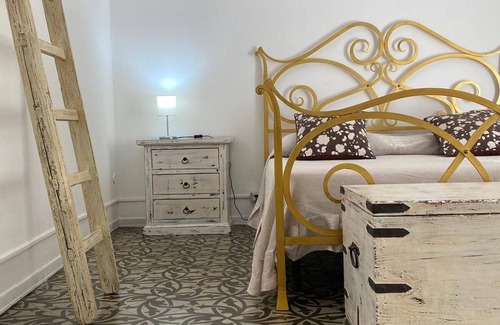 Lipari Historic Centre House | CLEAR HOUSE in the center