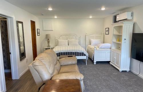 Waseca Apartment | Clear Lake Studio