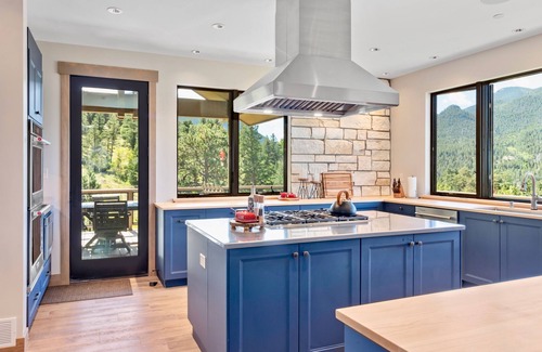Windcliff Estates House | Clearview Luxury Home at Windcliff