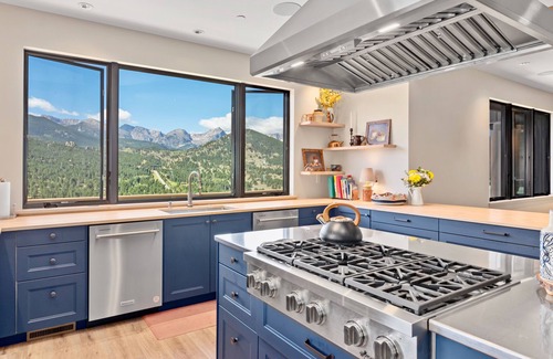 Windcliff Estates House | Clearview Luxury Home at Windcliff