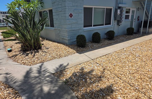 Island Estate Condo | Clearwater Beach/Island Estates/Waterfront 2 Bed 1.5 Bath